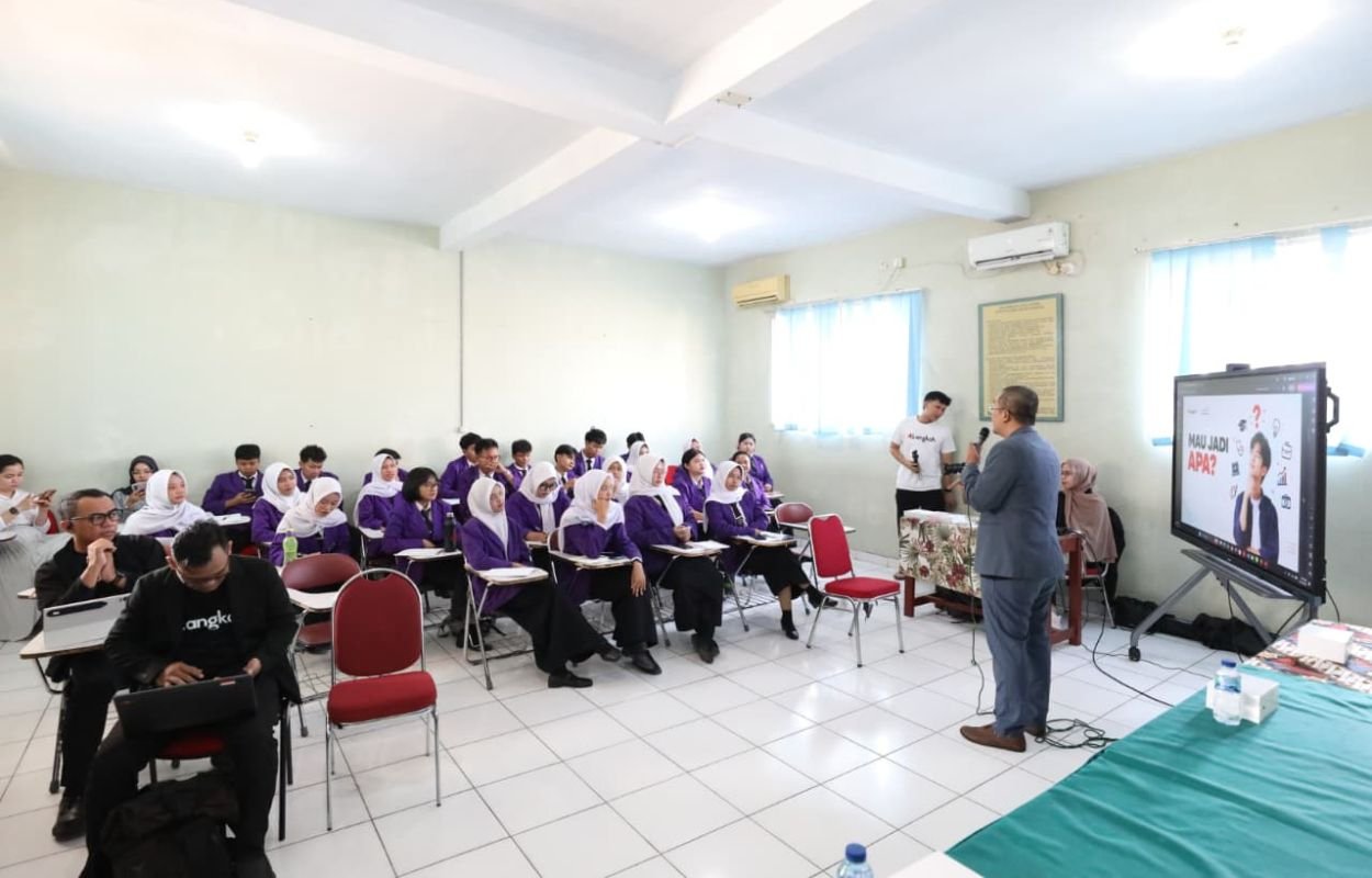 Sudin PPKUKM Jaksel Luncurkan TKK Gen Z Academy untuk Bekali Siswa SMK Berwirausaha