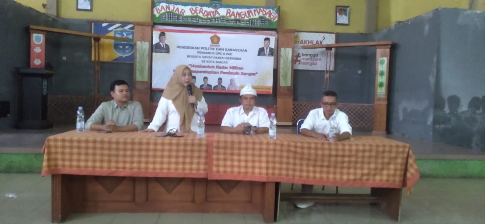 Tina Wiryawati Berikan Pendidikan Politik Kepada Anggota Laskar Gerindra Kota Banjar