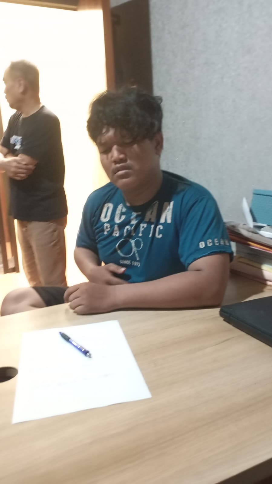 Terduga Penipuan Pakai Aplikasi Qris, Digelandang Ke Polsek Pesanggrahan