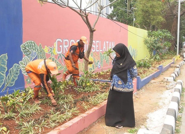 Sulap Lahan Terbengkalai, Grogol Selatan Bangun Taman Produktif Di Jalan Tentara Pelajar